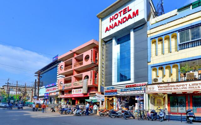 OYO 10125 Hotel Anandam вид на фасад
