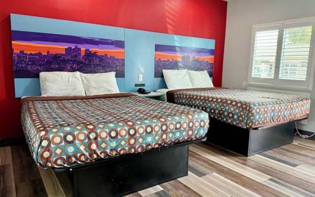 La Casa Motel Burbank Airport - LA