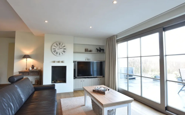 Spacious Holiday Home in Middelkerke with Hot Tub