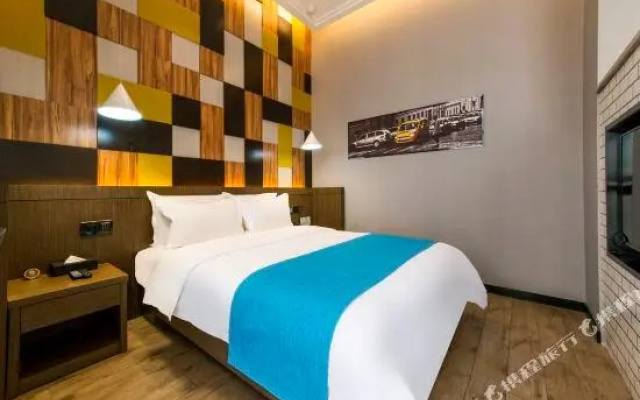 Hualan Hotel