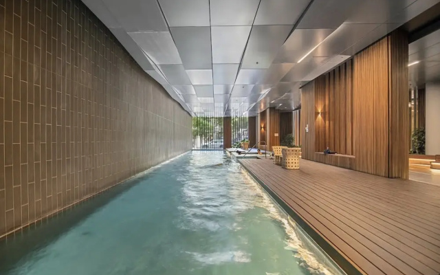 1BR Apartment Near CBD With Pool