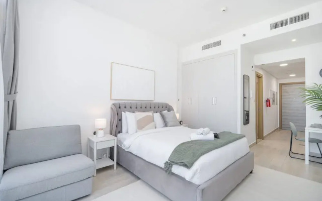Majestic Studio in Bloom Tower C Perfect for 2