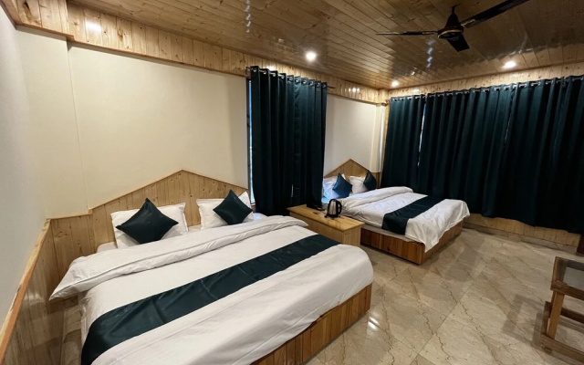 Hotel Mid Orchard Kasol (Riverside)