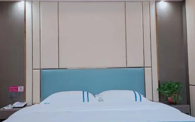 Bauhinia Hotel