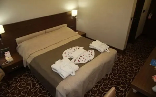 Buyuk Urartu Otel