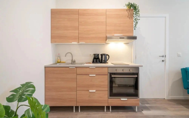 Spacious Riverside Apartment