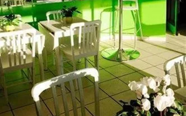 Lemon Hotel Montelimar
