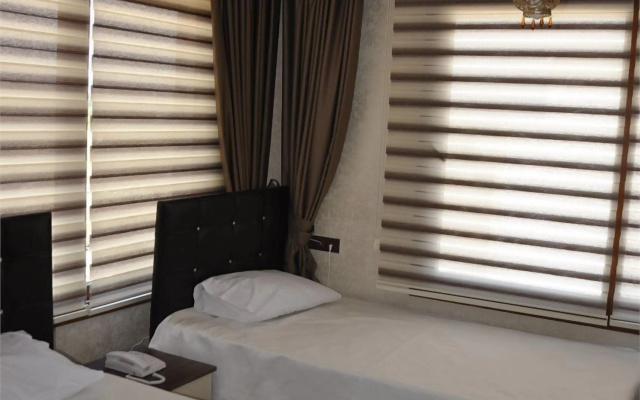 Saon Hotel
