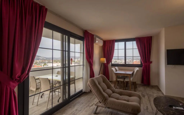Deniz Otel