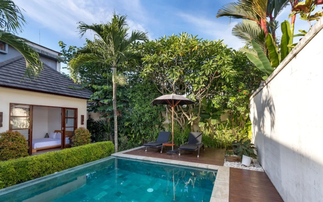 Villa Camilla 2 by Villa Finder