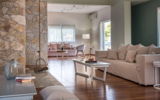 Serenus Luxury Villa