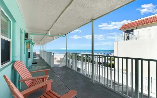 Sea Rocket 26 - Studio Condo