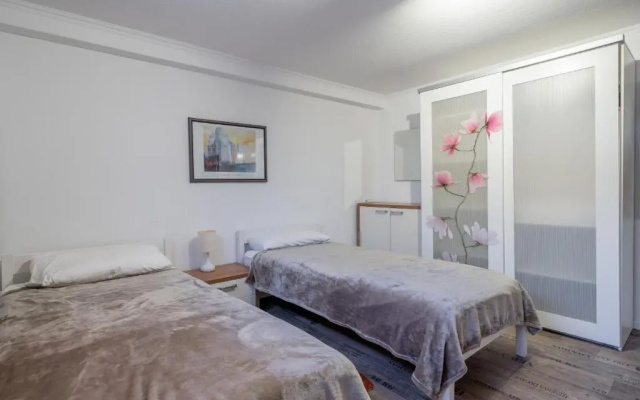 ID 3234 - Nice Private Apartment