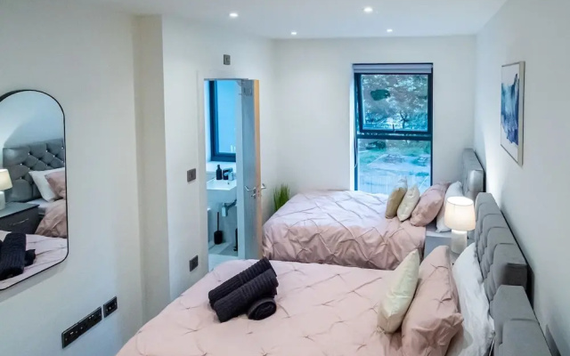 Hayy Collection Townhouse Living at Cliff Oaks