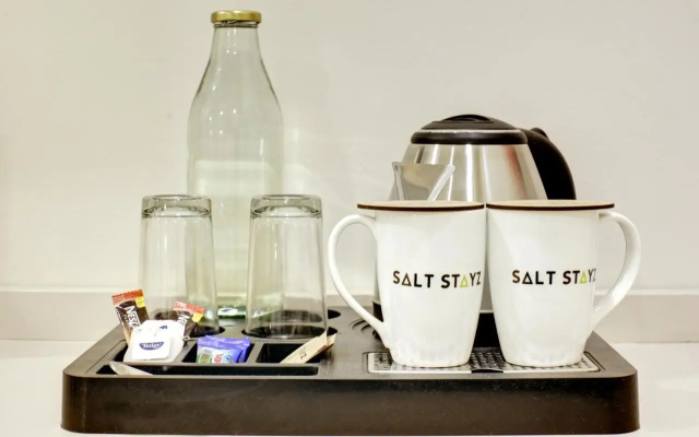 Saltstayz Select - Golf Course Road & Sector 27