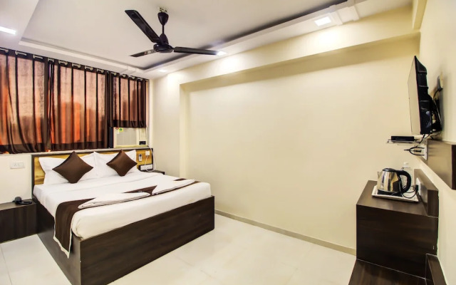 Opal Comforts- A Business Hotel
