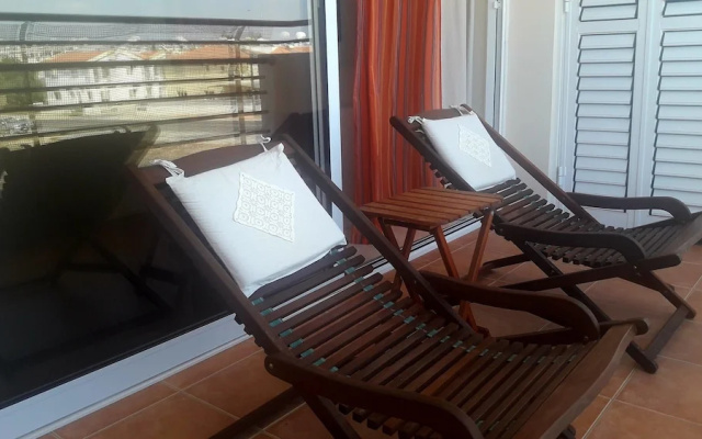 Golden Sea View Apartment