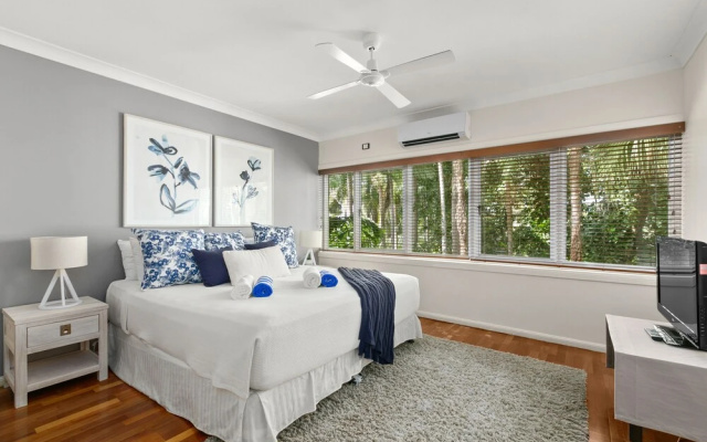Poolside Apt. in Alamanda Beachfront Resort 56
