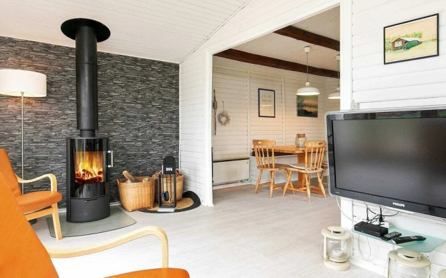 6 Person Holiday Home in Bogense