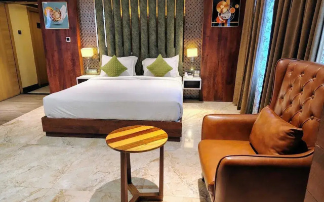 Luxus Inn Hotel