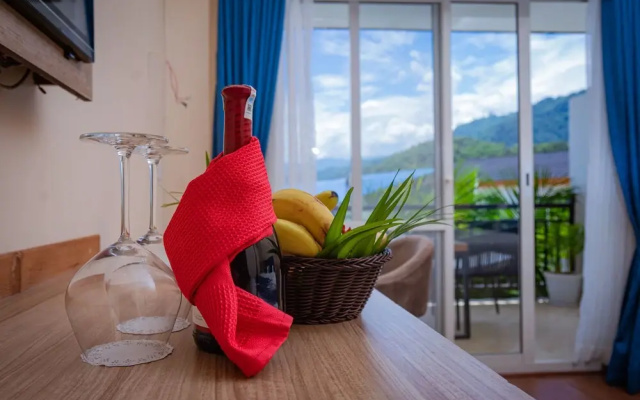 Majestic Lake Front Hotel and Suites