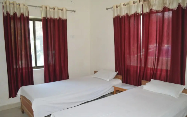 Middle Way Home Stay