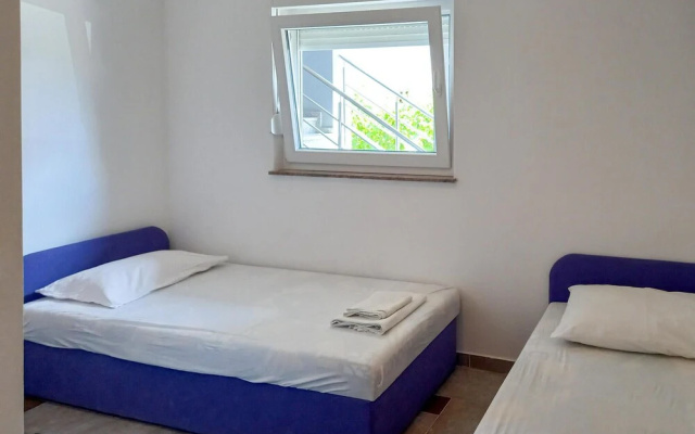 Stunning Apartment in Vir With Wifi and 2 Bedrooms