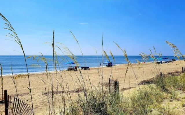 Tybee Beach Club 113 by Tybee Vacation Rentals