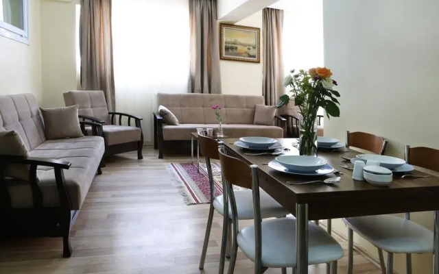 Ekim Apartments