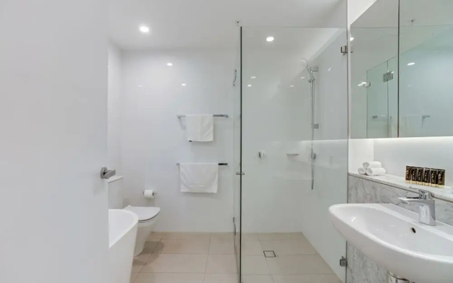 HomeHotel - Boutique and Luxurious Apartment, Super Clean