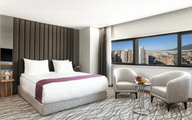 Lilium Hotel & Suites