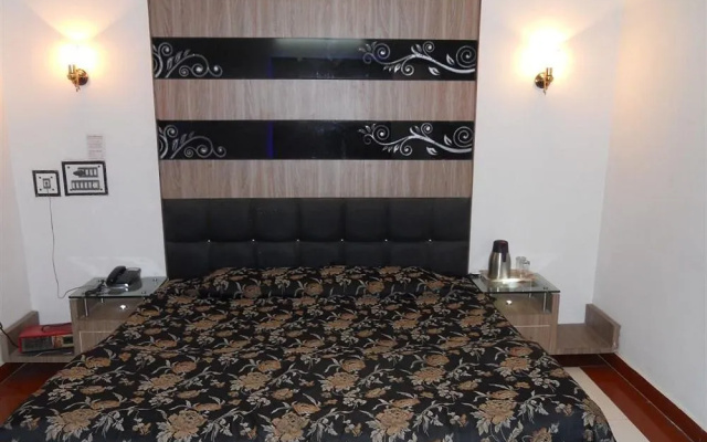 Hotel Goverdhan Palace