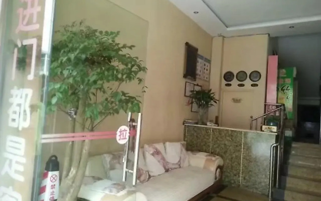 Tiny Jiangnan Hotel