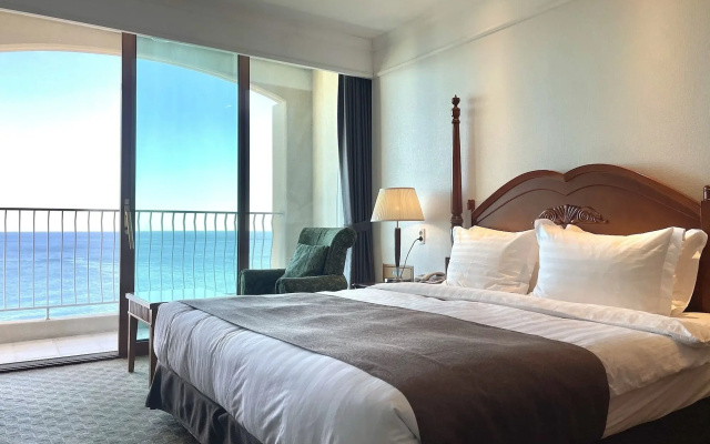 Hotel Maremons