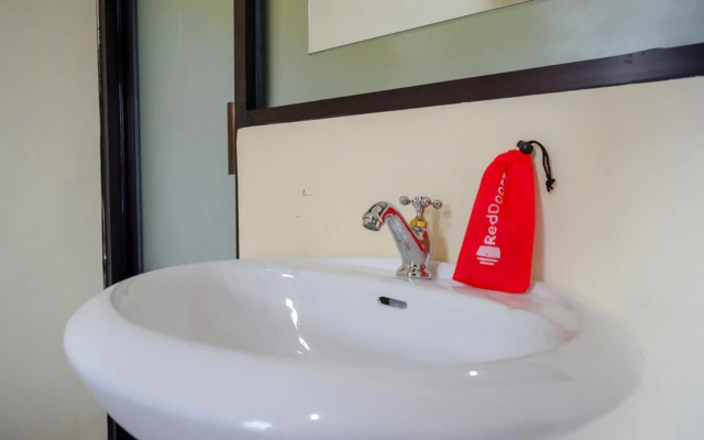 Reddoorz Syariah near Solo Square Mall