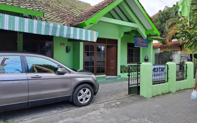 Omah 365 Homestay
