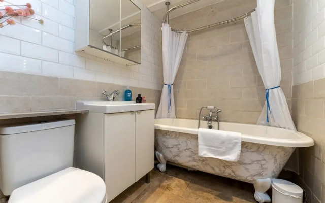 Host Stay Seven Dials Apartment