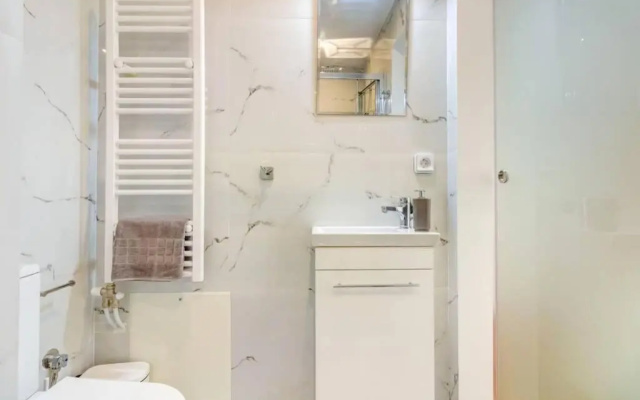 Koukaki lux 2BD 1master ap next to Acropolis