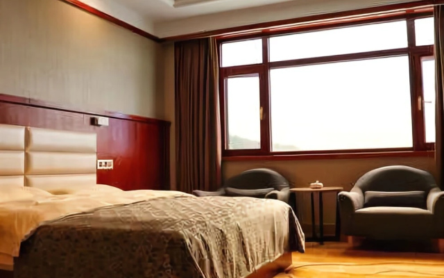 Zhong Yuan Hotel