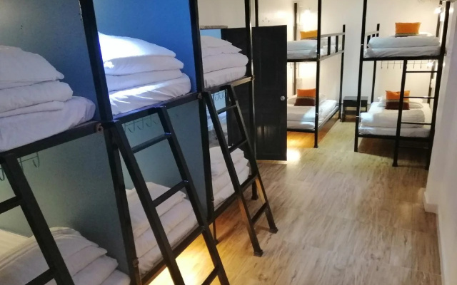Life Hostel