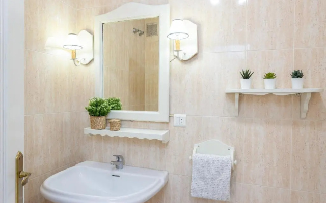Los Boliches Beach Apartment by GHR Rentals