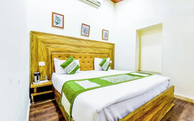 Hotel Castle Rock Mount Abu by SAH