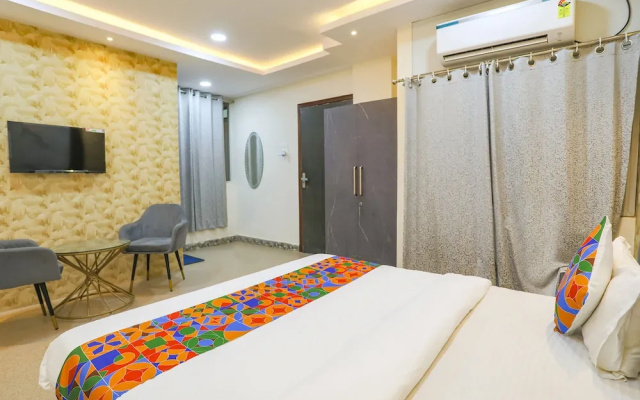 FabHotel Namaste Kashi