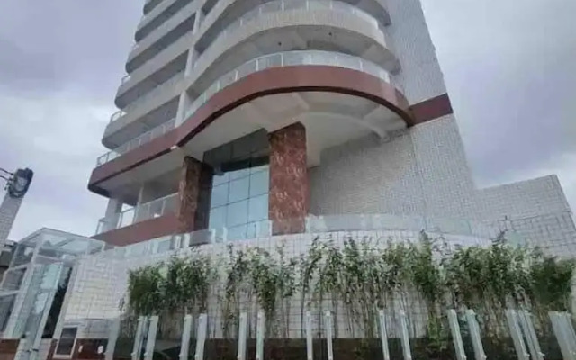 Lindo apto com piscina em Praia Grande