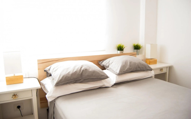 Home2Book Modern Center Apartment +WiFi & Terrace