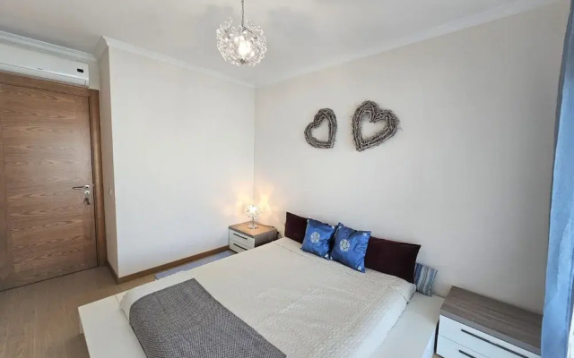 Superior Garage Balcony Praia da Rocha Prime Flat