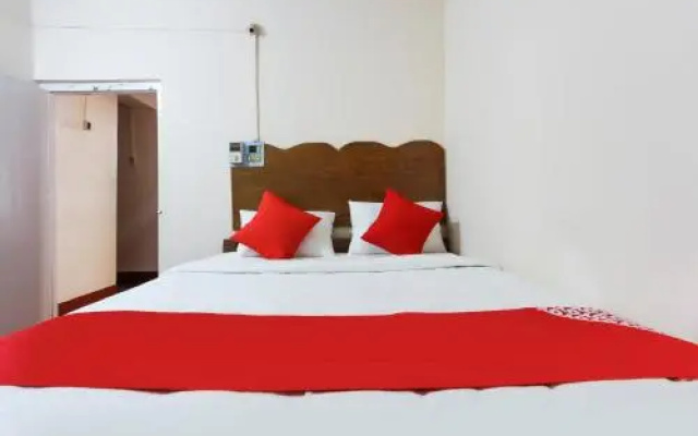 OYO 67385 Hotel Manasa