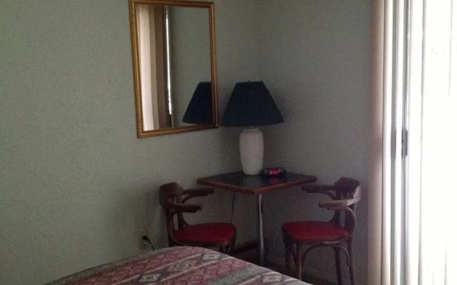 La Villa Motel
