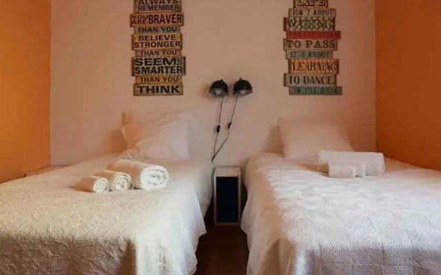 Carcavelos Surf House