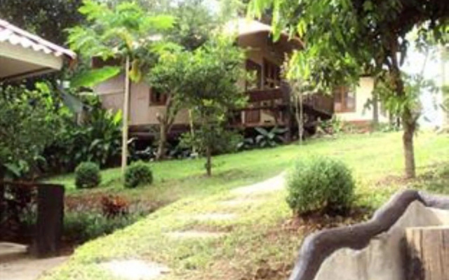 Baan Phuthadol